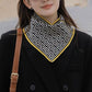Un beau cadeau pour elle! Foulard triangle délicat