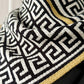 Un beau cadeau pour elle! Foulard triangle délicat