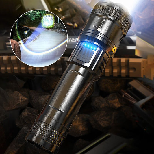 📢📢56 % de réduction – Lampe de Poche Zoomable à 7500 Lumens 🔦🏔️ Étanche IPX7, Rechargeable USB-C & Fonction Power Bank !